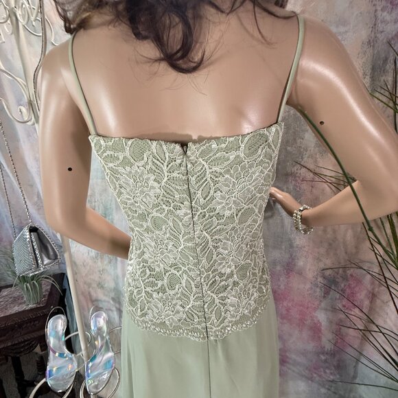 ๐David's Bridal Lace Beaded Chiffon Full Skirt Prom -Cocktail Bridesmaid Dress - Picture 8 of 16